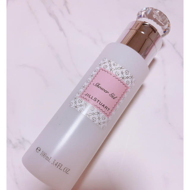 JILLSTUART(ジルスチュアート)のジルスチュアート　シャワージェル　空容器　空ボトル　美品　ミニサイズ　JILL コスメ/美容のメイク道具/ケアグッズ(ボトル・ケース・携帯小物)の商品写真