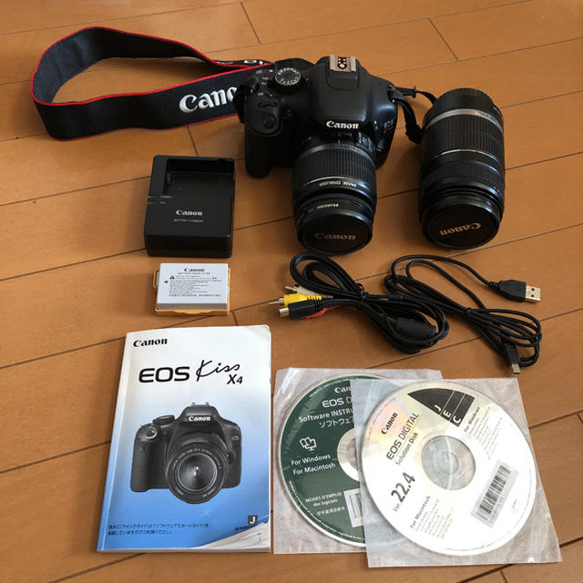 Canon(キヤノン)のtaka様専用　　　　　　　Canon EOS kissX4 ダブルズームキット スマホ/家電/カメラのカメラ(デジタル一眼)の商品写真