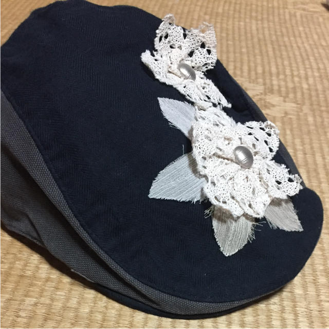 値下げ☆ハンチング レースお花 黒×グレー レディースの帽子(ハンチング/ベレー帽)の商品写真