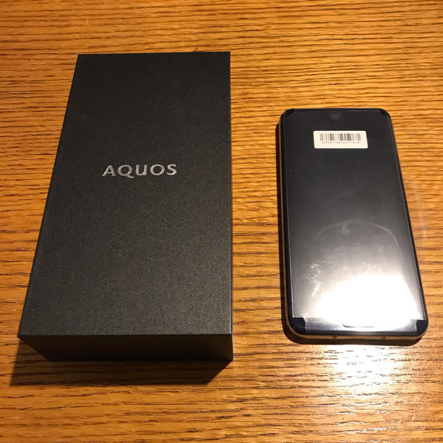 SHARP(シャープ)の【新品:SIM Free対応済】AQUOS R2 706SH スマホ/家電/カメラのスマートフォン/携帯電話(スマートフォン本体)の商品写真