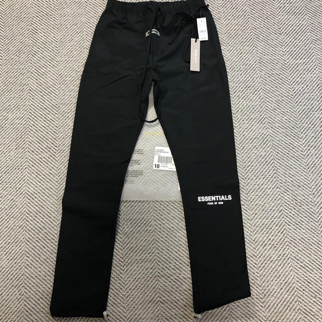 Fear Of God Essentials ナイロン パンツ Fear Of God Essentials ナイロン パンツ