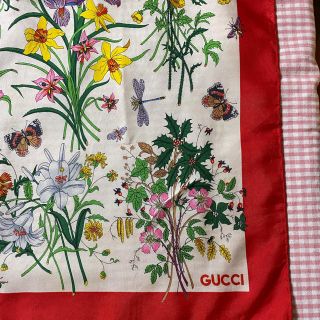 グッチ(Gucci)のGUCCIスカーフ　xaxa様専用(バンダナ/スカーフ)