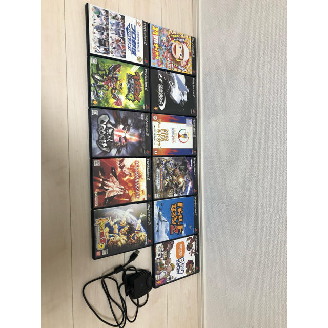 PlayStation2(プレイステーション2)のPlayStation2 ※おまけ付き エンタメ/ホビーのゲームソフト/ゲーム機本体(家庭用ゲーム機本体)の商品写真