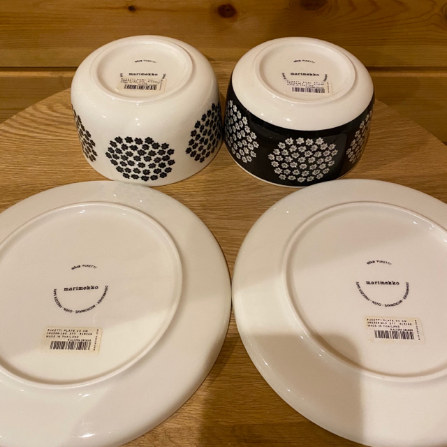 marimekko(マリメッコ)の新品 未使用 ♪ マリメッコ プケッティ ボウル&プレート 4つセット インテリア/住まい/日用品のキッチン/食器(食器)の商品写真