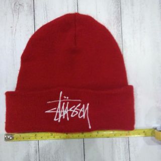 ステューシー(STUSSY)のステューシー  ニット帽  赤(ニット帽/ビーニー)