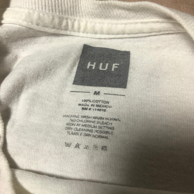 HUF(ハフ)のHUF 半袖　Tシャツ　スヌーピーパロディ　Mサイズ メンズのトップス(Tシャツ/カットソー(半袖/袖なし))の商品写真