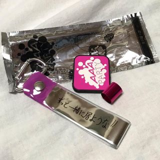 トリプルエー(AAA)のAAAグッズ 銀テープ キーホルダー(桃)(アイドルグッズ)