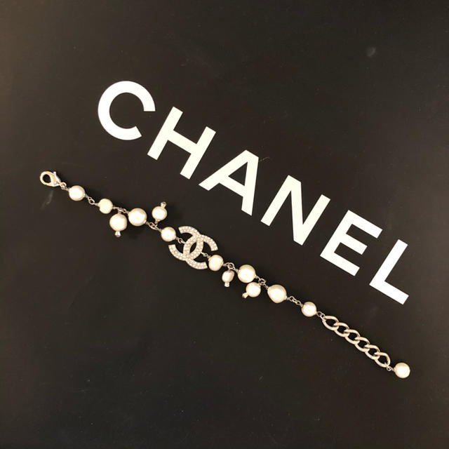 シャネル　ブレスレット　パールブレスレット　Chanel bracelet