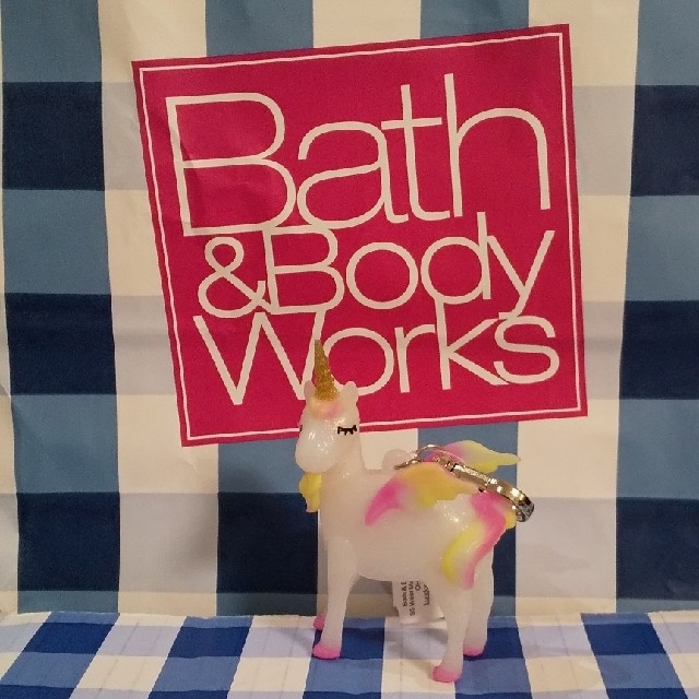 Bath & Body Works(バスアンドボディーワークス)のつぼ様専用 バスアンドボディワークス ハンドサニタイザーホルダー インテリア/住まい/日用品の日用品/生活雑貨/旅行(日用品/生活雑貨)の商品写真