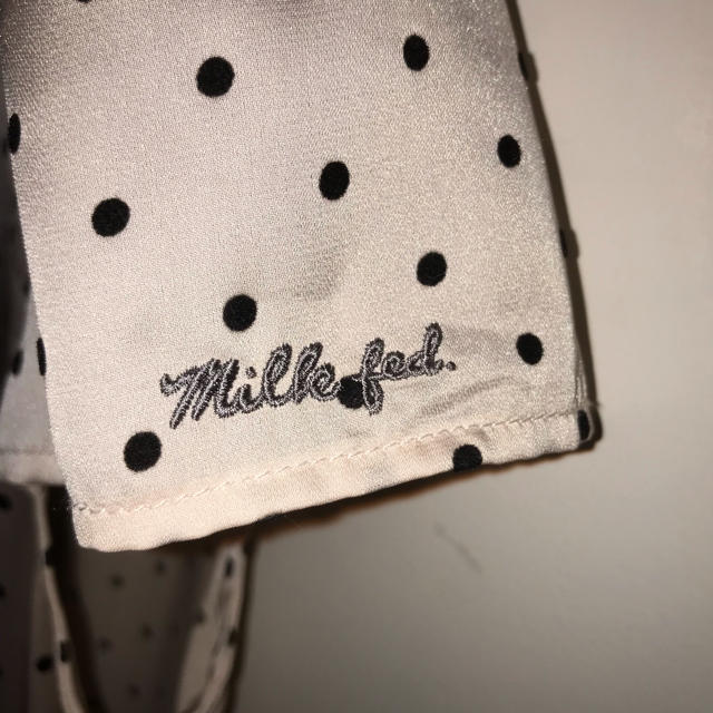 MILKFED.(ミルクフェド)の美品 MILKFED. DOT SHIRT DRESS ミルクフェド S レディースのワンピース(ミニワンピース)の商品写真