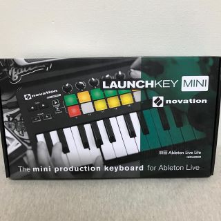 ☆ほぼ新品☆ MIDIキーボード【25鍵盤】(MIDIコントローラー)