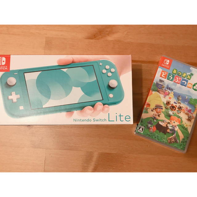 ニンテンドースイッチライト　あつまれどうぶつの森　未使用品　おまけ付き