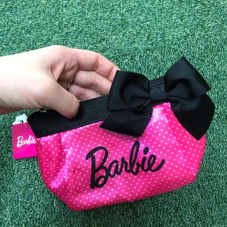 バービー(Barbie)のBarbie タグつき新品未使用　ポーチ　アクセサリーケース(ポーチ)