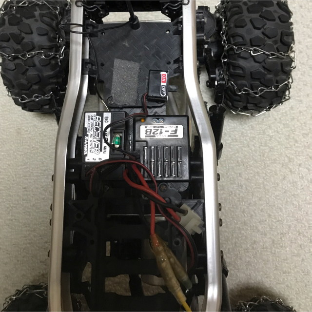 ラジコン RC ランクル40  送料無料 再出品 エンタメ/ホビーのおもちゃ/ぬいぐるみ(ホビーラジコン)の商品写真