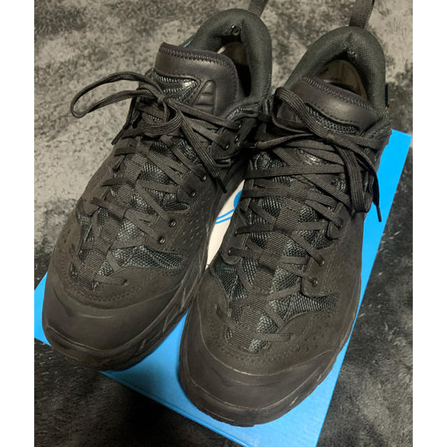 Engineered Garments(エンジニアードガーメンツ)のHOKA ONE ONE TOR ULTRA LOW WP JP 29ブラック メンズの靴/シューズ(スニーカー)の商品写真