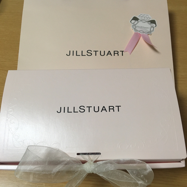JILLSTUART(ジルスチュアート)のJILLSTUART ギフトセット コスメ/美容のボディケア(ハンドクリーム)の商品写真