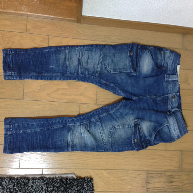 ZARA(ザラ)のZARAカーゴパンツ レディースのパンツ(デニム/ジーンズ)の商品写真