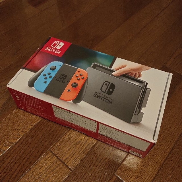 Nintendo Switch(ニンテンドースイッチ)のNintendo Switch Joy-Con (L) ネオンブルー/ (R)  エンタメ/ホビーのゲームソフト/ゲーム機本体(家庭用ゲーム機本体)の商品写真