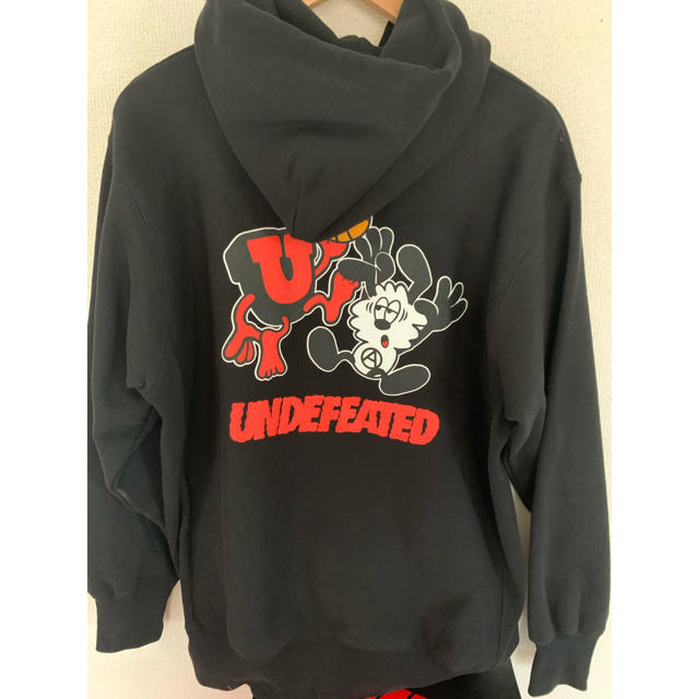 BAPE【新品】undefeated verdy パーカー　Mサイズ　黒