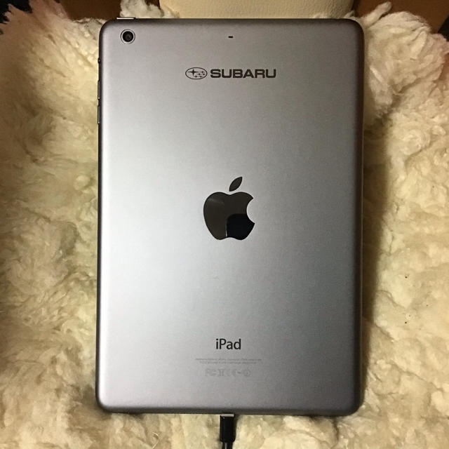 ipad mini2  16GB   WiーFiモデル　　SUBARUバージョン