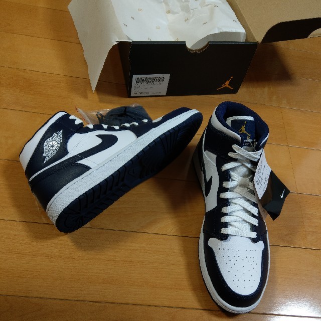 AIR JORDAN 1 MID ホワイト×ネイビー