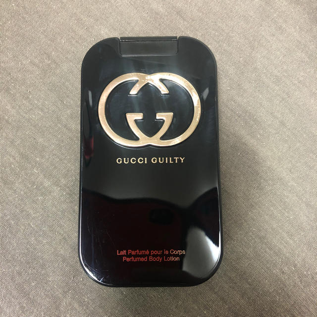 Gucci(グッチ)のグッチ　ギルティ　ボディローション　200ml コスメ/美容のボディケア(ボディローション/ミルク)の商品写真