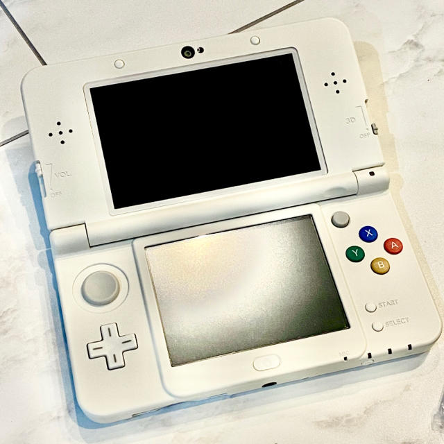 新品同様 Nintendo 3DS NEW ニンテンドー 本体 ホワイト