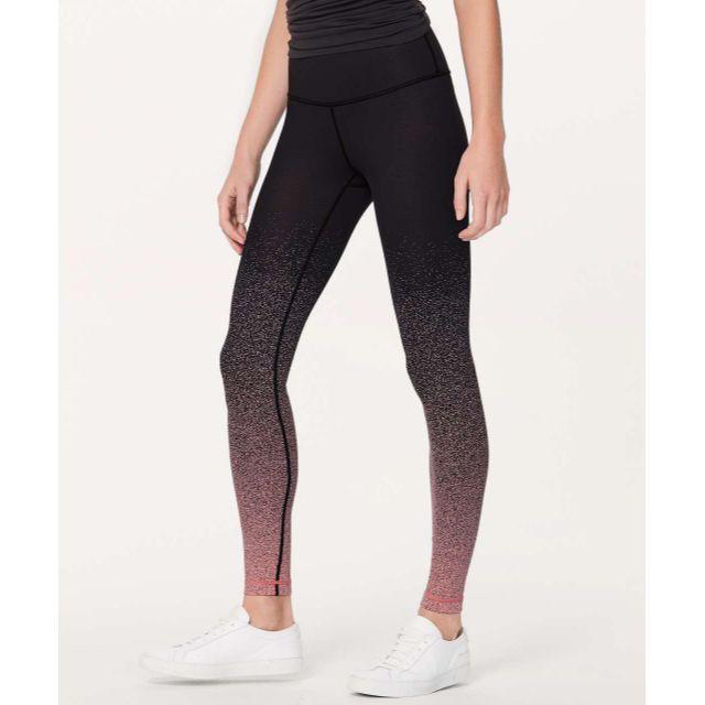 lululemon(ルルレモン)のルルレモン Wunder Under 28" レア柄 新品 スポーツ/アウトドアのトレーニング/エクササイズ(ヨガ)の商品写真