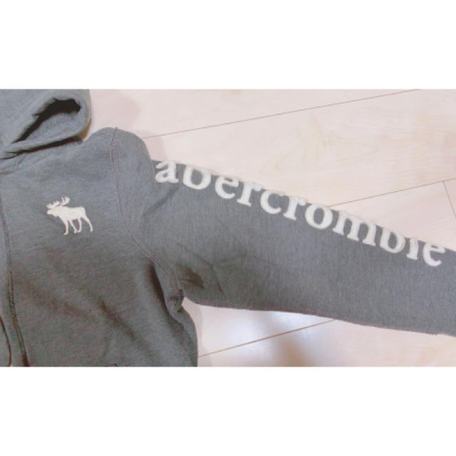 Abercrombie&Fitch(アバクロンビーアンドフィッチ)のアバクロパーカー レディースのトップス(パーカー)の商品写真