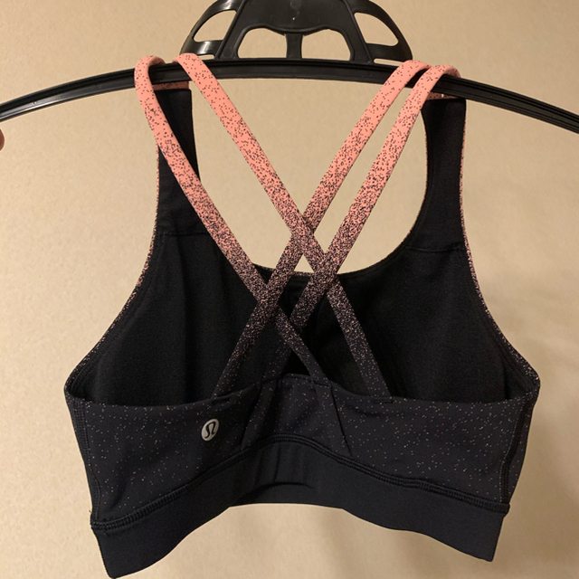 lululemon(ルルレモン)のルルレモン Energy Bra レア柄 新品 スポーツ/アウトドアのトレーニング/エクササイズ(トレーニング用品)の商品写真