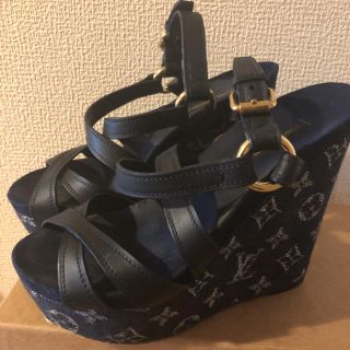 ルイヴィトン(LOUIS VUITTON)の週末限定値下げ ルイヴィトン サンダル(サンダル)