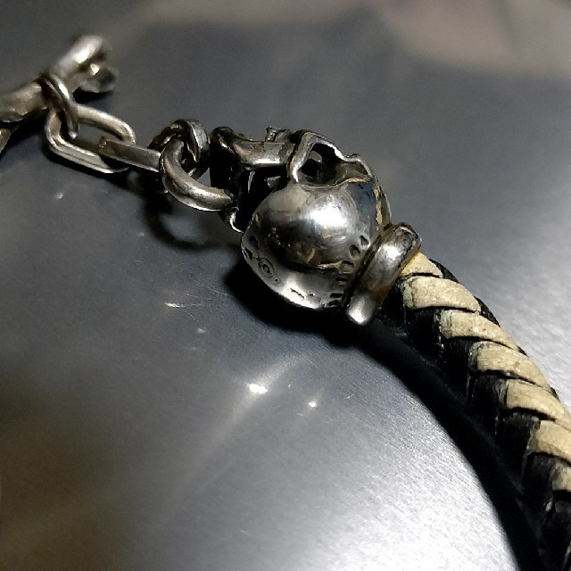 ヒムロック様専用！レザーズ&トレジャーズ シルバー スカル レザー ブレスレット メンズのアクセサリー(ブレスレット)の商品写真