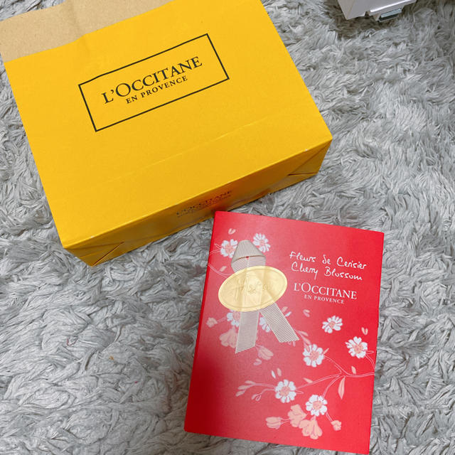 L'OCCITANE(ロクシタン)のロクシタン　チェリーブロッサム ミスト＆ハンド【数量限定】L'OCCITANE コスメ/美容のボディケア(ハンドクリーム)の商品写真