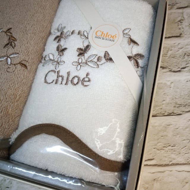 Chloe(クロエ)の【Chloe】フェイスタオル・ウォッシュタオル（未使用・送料無料） インテリア/住まい/日用品の日用品/生活雑貨/旅行(タオル/バス用品)の商品写真