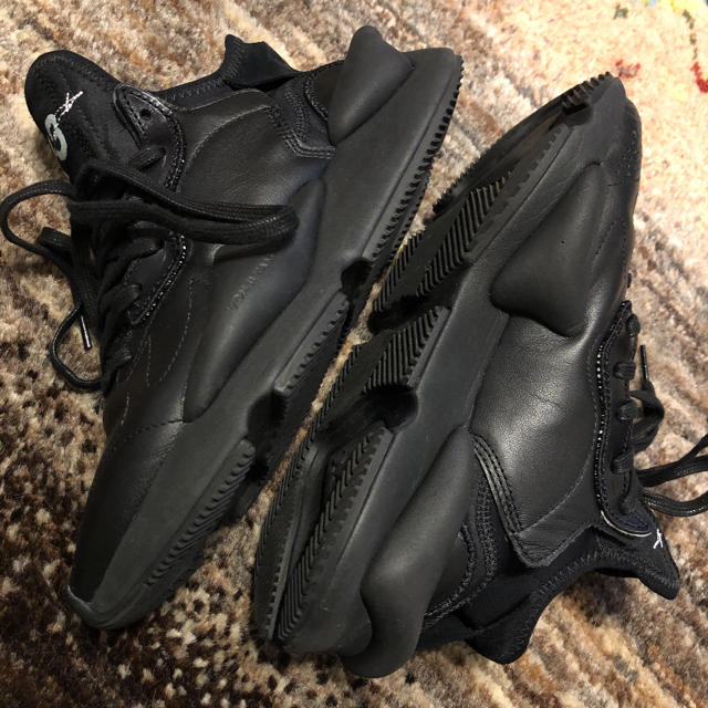 Y-3(ワイスリー)の4/5まで 今期 y-3yohjiyamamoto kaiwaスニーカー23.5 レディースの靴/シューズ(スニーカー)の商品写真