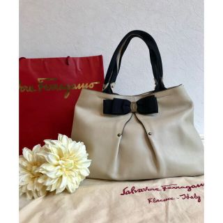 サルヴァトーレフェラガモ(Salvatore Ferragamo)のサルヴァトーレフェラガモトートバッグ☆美品(トートバッグ)