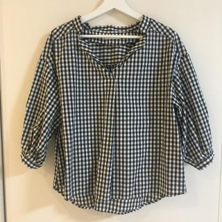 ナチュラルクチュール(natural couture)の【美品】natural couture バックフリルシャツ(シャツ/ブラウス(長袖/七分))