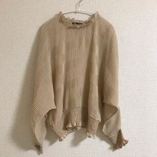 ザラ(ZARA)の【ZARA】ドルマン袖シャーリングトップス(シャツ/ブラウス(長袖/七分))