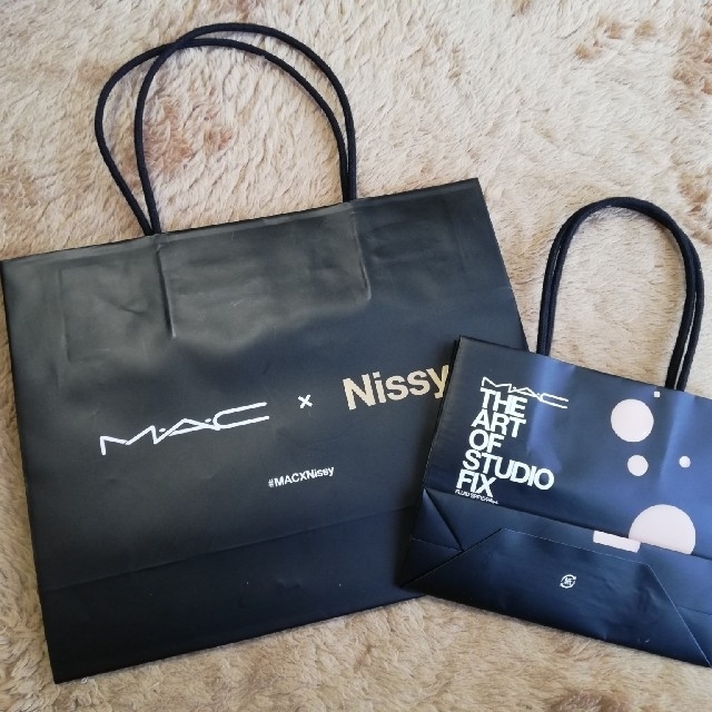 MAC(マック)のMAC×Nissy  ショップ袋 ２個セット レディースのバッグ(ショップ袋)の商品写真