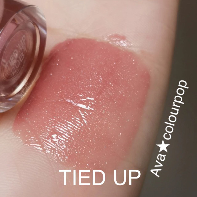 colourpop(カラーポップ)の誰にも似合う‼️colourpop新作　LUX リップグロス【TIED UP】 コスメ/美容のベースメイク/化粧品(リップグロス)の商品写真