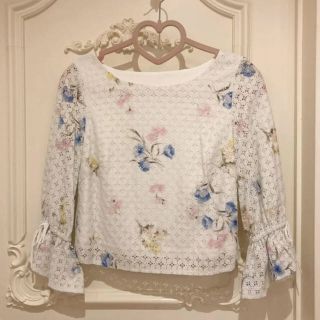 ウィルセレクション(WILLSELECTION)の未使用美品♡ウィルセレクションの花柄ブラウス(シャツ/ブラウス(長袖/七分))