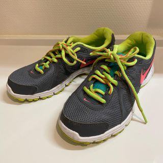 ナイキ(NIKE)の★ TOMMY★様専用NIKE ナイキ スニーカー　ランニングシューズ(スニーカー)