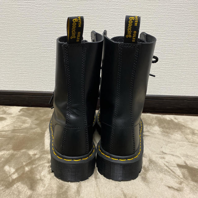 Dr.Martens(ドクターマーチン)の期間限定お値下げ中⭐️ドクターマーチン 10ホール ブーツ厚底ブラック10966 レディースの靴/シューズ(ブーツ)の商品写真