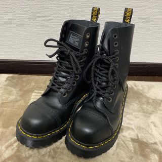 ドクターマーチン(Dr.Martens)の期間限定お値下げ中⭐️ドクターマーチン 10ホール ブーツ厚底ブラック10966(ブーツ)