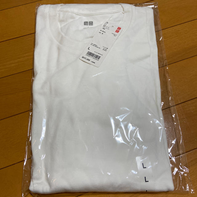 UNIQLO(ユニクロ)のユニクロ　ソフトタッチ　クルーネック　Tシャツ　長袖　L ホワイト メンズのトップス(Tシャツ/カットソー(七分/長袖))の商品写真