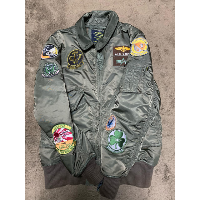 ALPHA INDUSTRIES(アルファインダストリーズ)のMA-1 アルファ社  カーキ 世田谷ベース風  S メンズのジャケット/アウター(フライトジャケット)の商品写真