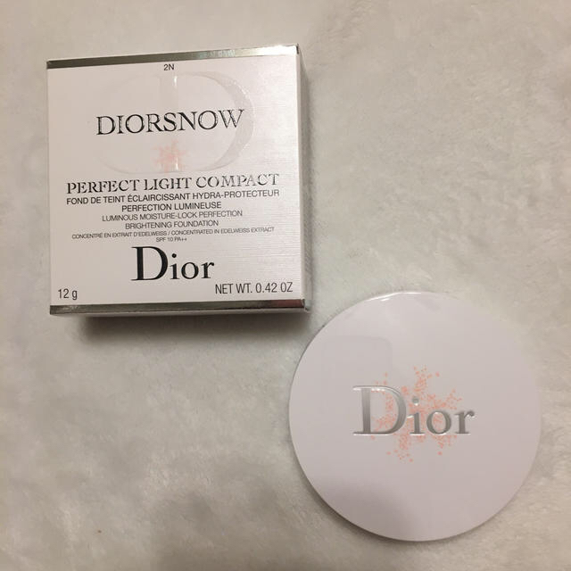 Dior スノー　ファンデーション