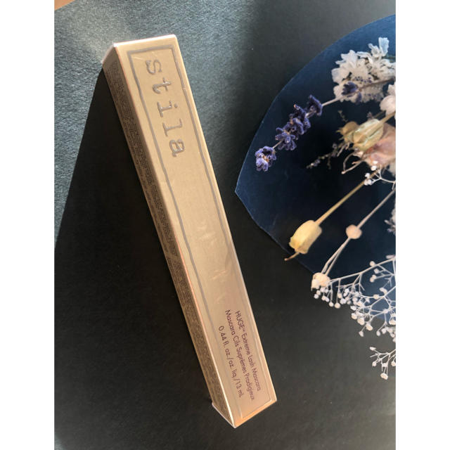 stila(スティラ)の当日発送！stila HUGEマスカラ コスメ/美容のベースメイク/化粧品(マスカラ)の商品写真