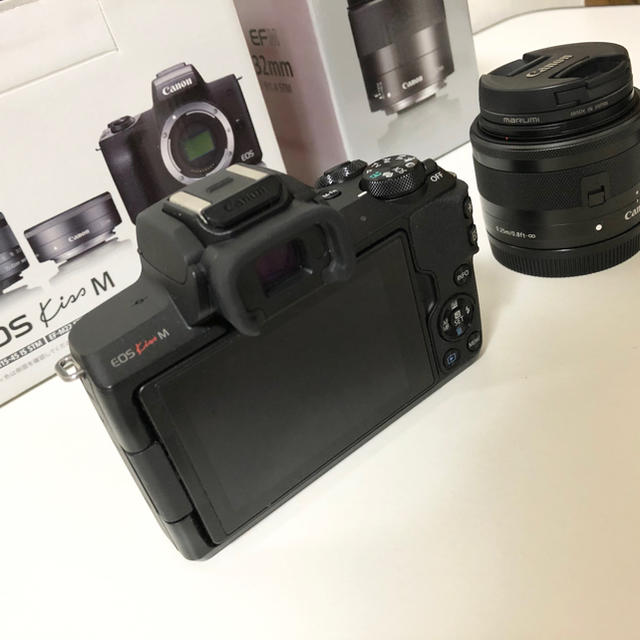 Canon(キヤノン)のCanon EOS Kiss M  EFM 32mm セット　＊ひま様専用 スマホ/家電/カメラのカメラ(ミラーレス一眼)の商品写真