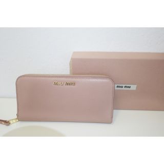 ミュウミュウ(miumiu)のmiumiu 長財布 ピンク(財布)